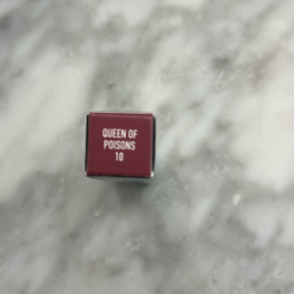 Pick 8/$50 KVD Hyperlight Liquid Lipstick Queens Of Poisons🆕deluxe sampl… - Picture 11 of 12